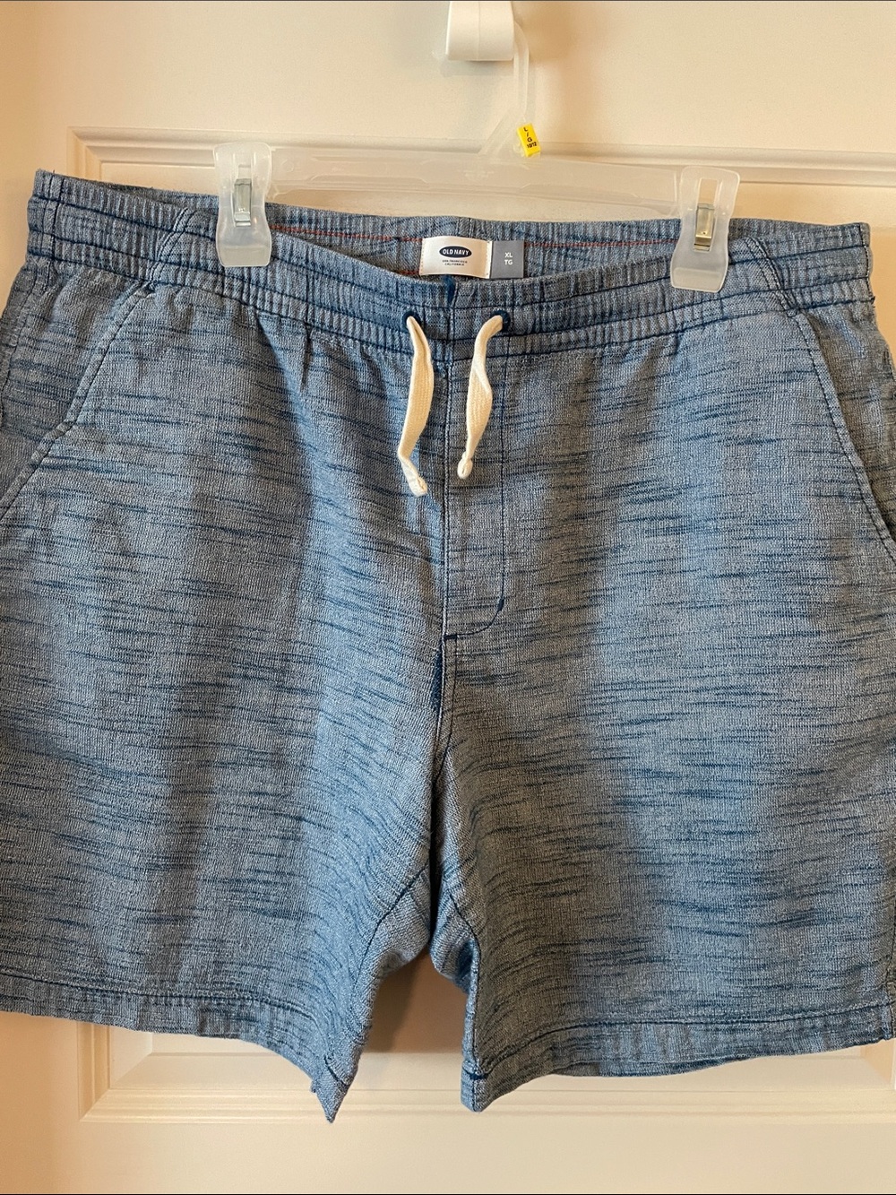 Old Navy Men’s Heathered Light Blue linen shorts